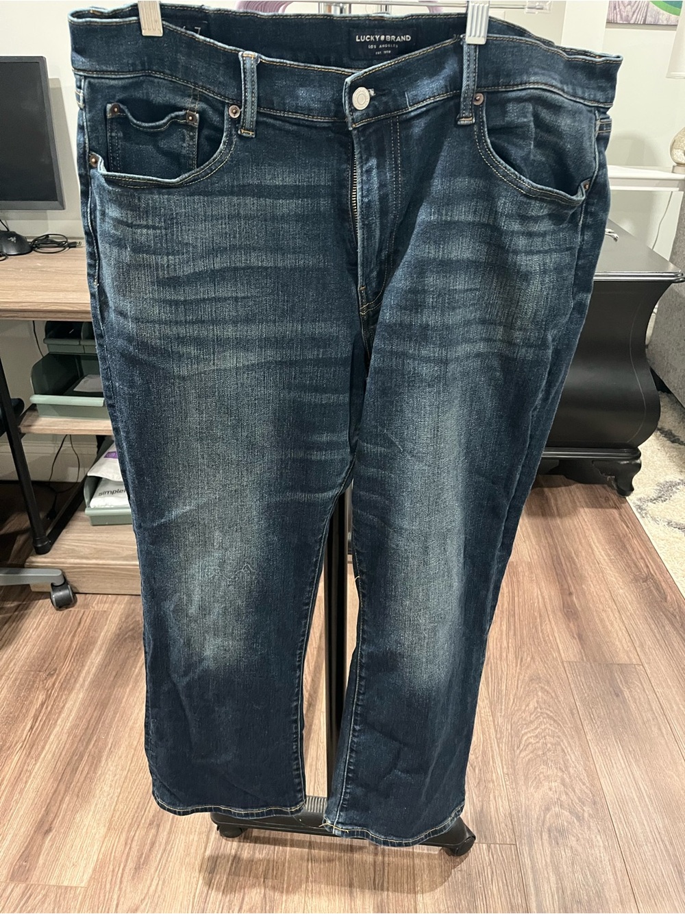 Lucky Brand Men's Dark Blue Washed Denim Jeans- 36x30